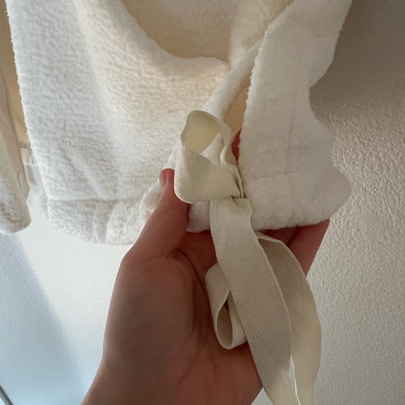 NWOT Women's Vest - Picture 3 of 5